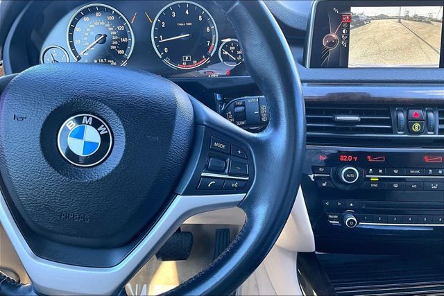 2015 BMW X5 xDrive35i - 22995298 - 21