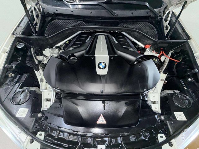 2015 BMW X5 xDrive50i - 23006804 - 12