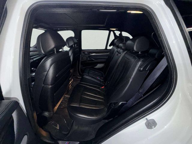 2015 BMW X5 xDrive50i - 23006804 - 26