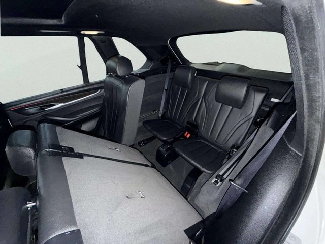 2015 BMW X5 xDrive50i - 23006804 - 27