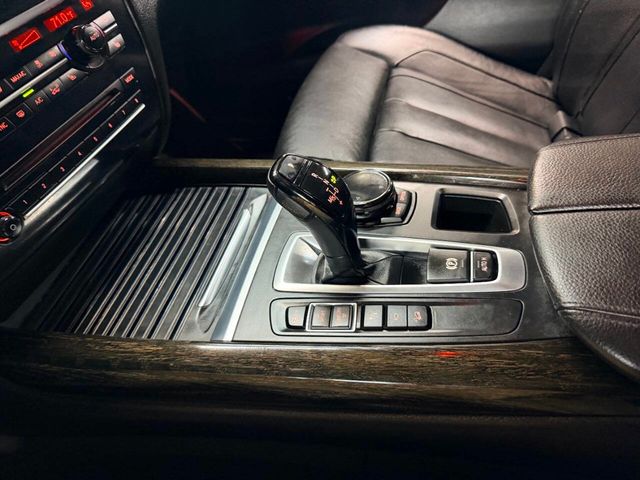 2015 BMW X5 xDrive50i - 23006804 - 45