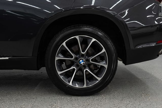 2015 BMW X5 xDrive50i - 22429842 - 40