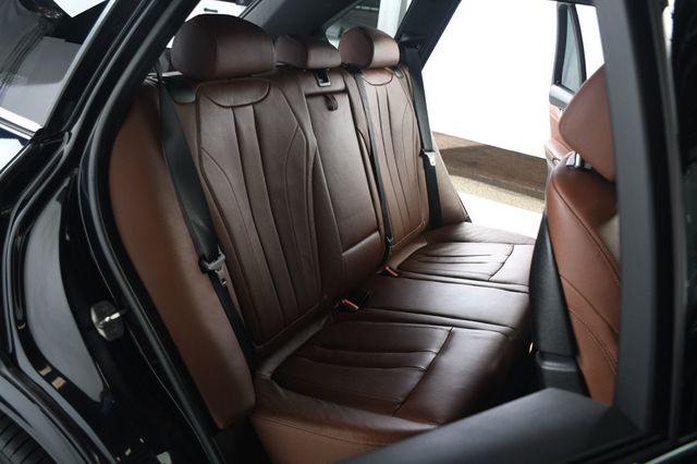 2015 BMW X5 xDrive50i - 23047108 - 38