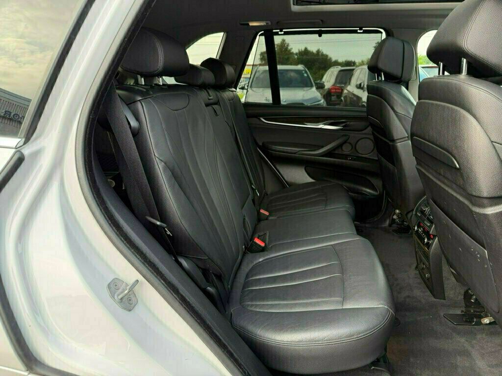 2015 BMW X5 xDrive50i - 23044600 - 18