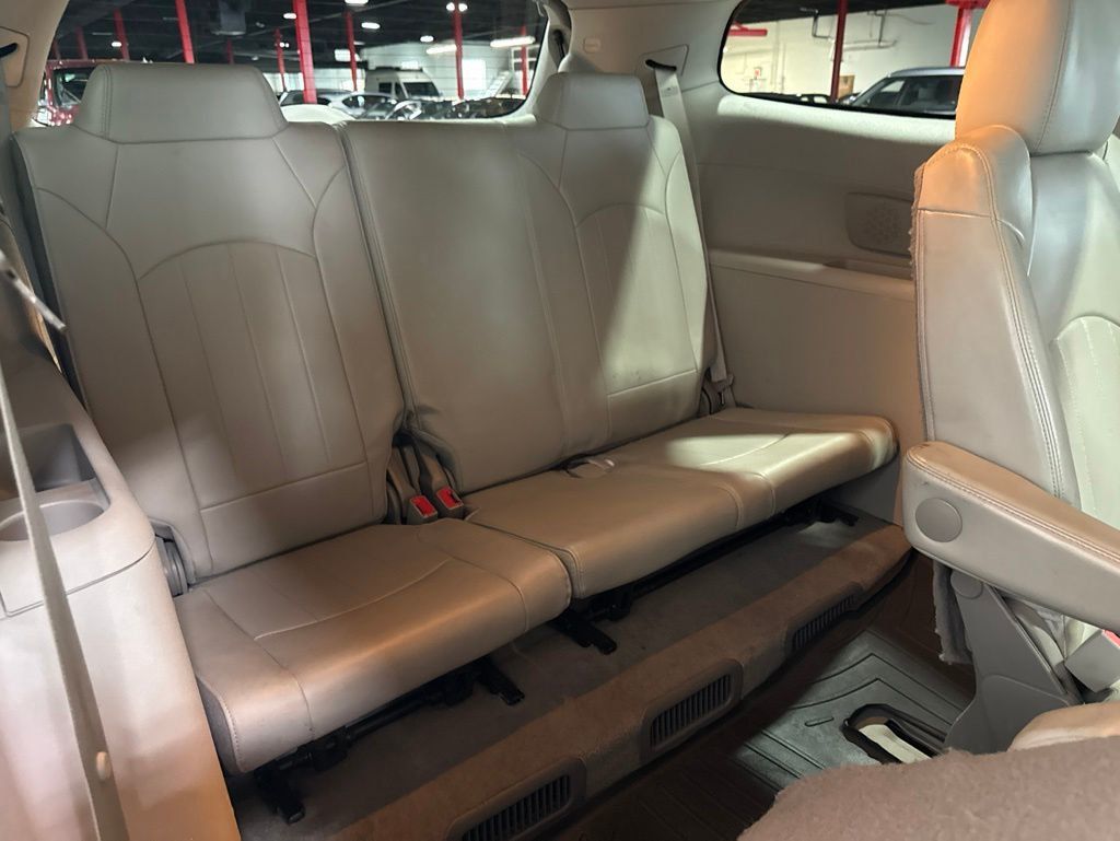 2015 Buick Enclave FWD 4dr Leather - 23022800 - 38