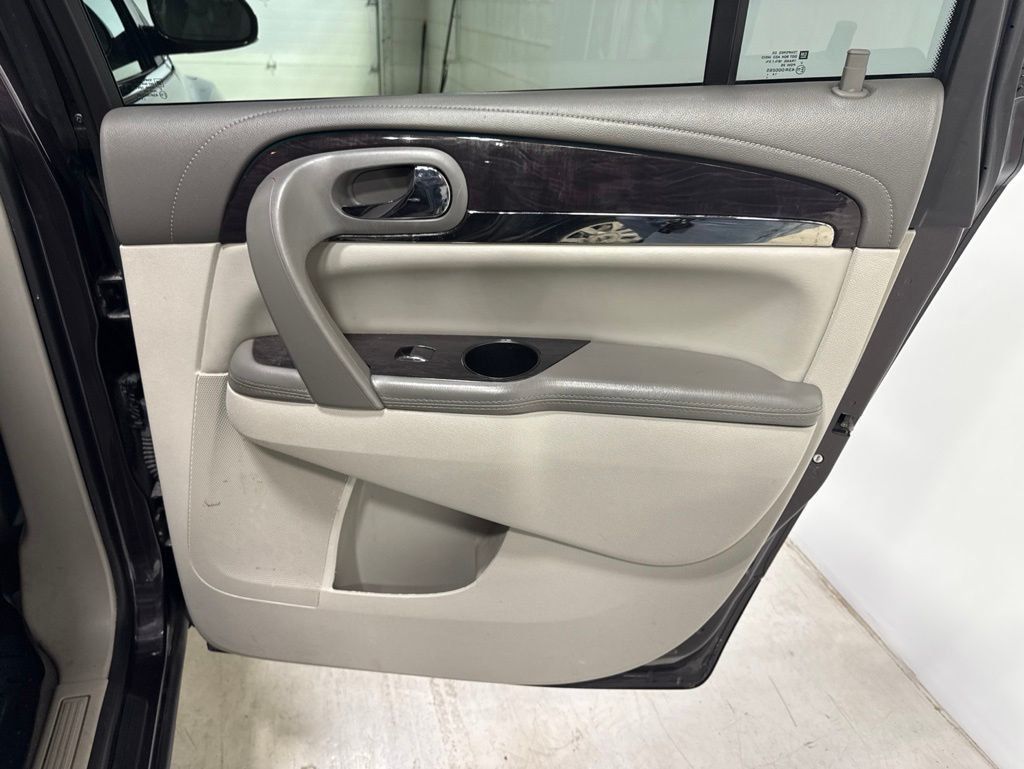 2015 Buick Enclave FWD 4dr Leather - 23022800 - 39