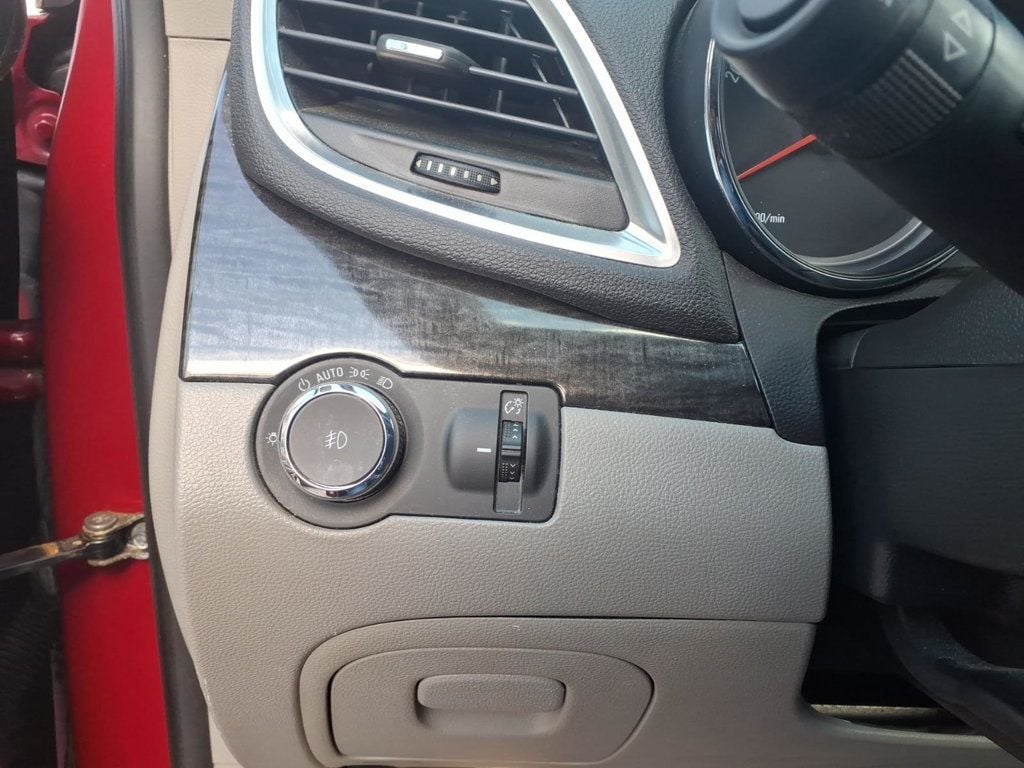 2015 Buick Encore FWD 4dr Leather - 22999624 - 13
