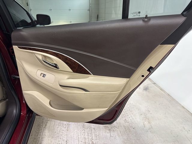 2015 Buick LaCrosse 4dr Sedan Premium I FWD - 22990804 - 38