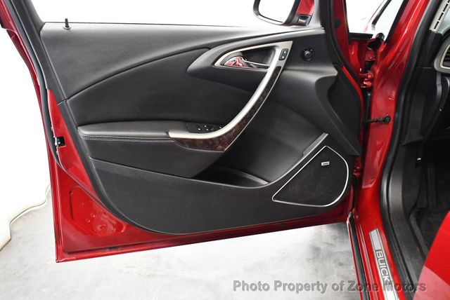 2015 Buick Verano 4dr Sedan Leather Group - 22819995 - 37