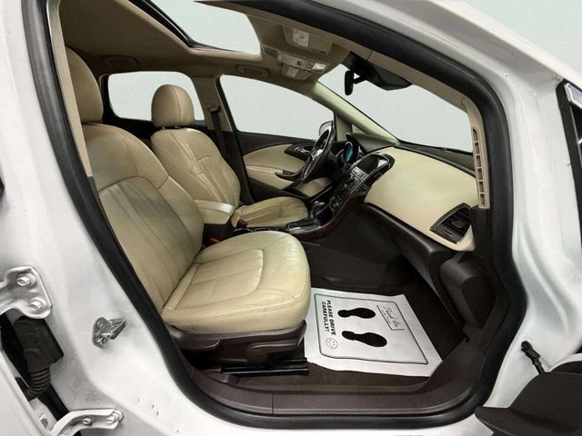 2015 Buick Verano 4dr Sedan Leather Group - 22998519 - 26