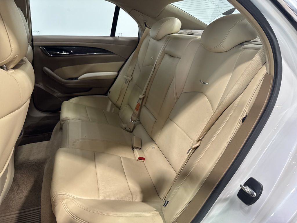 2015 Cadillac CTS Sedan 4dr Sedan 2.0L Turbo Luxury AWD - 23034947 - 32