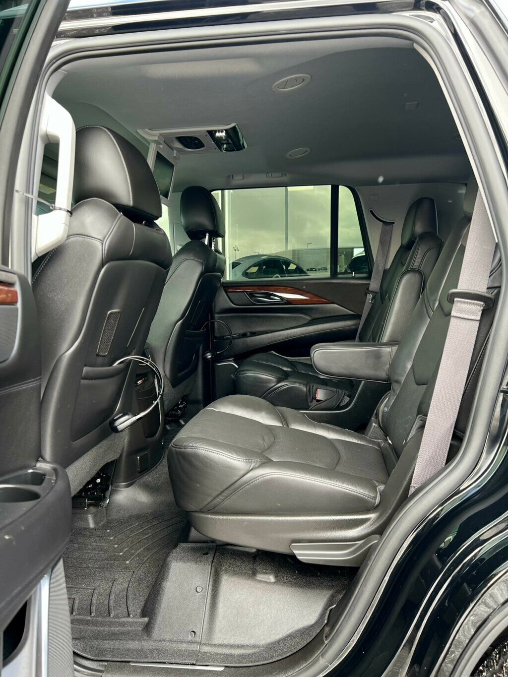 2015 Cadillac Escalade 2WD 4dr Premium - 22959215 - 15