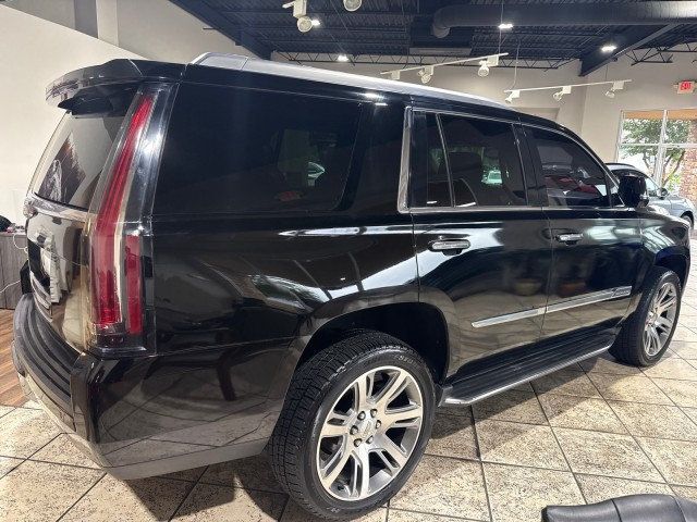 2015 Cadillac Escalade Luxury photo 4