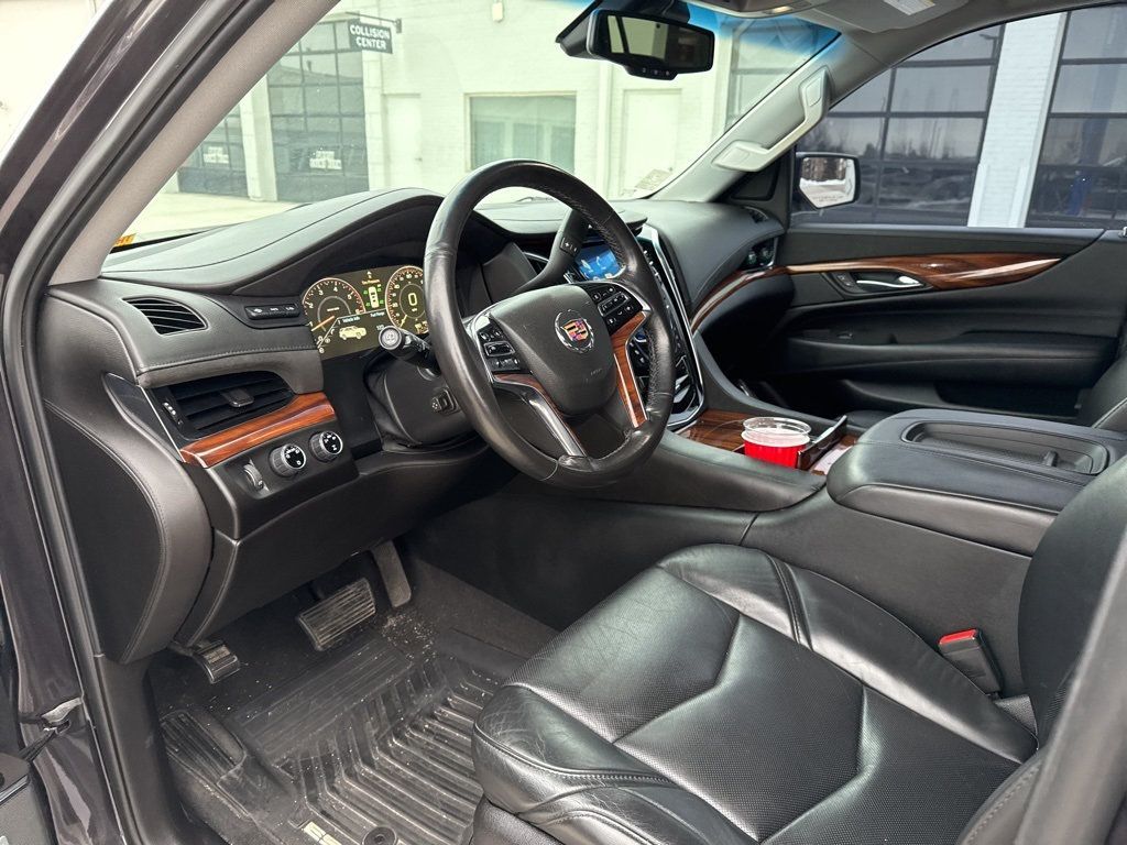 2015 Cadillac Escalade 4WD 4dr Luxury - 22959555 - 7