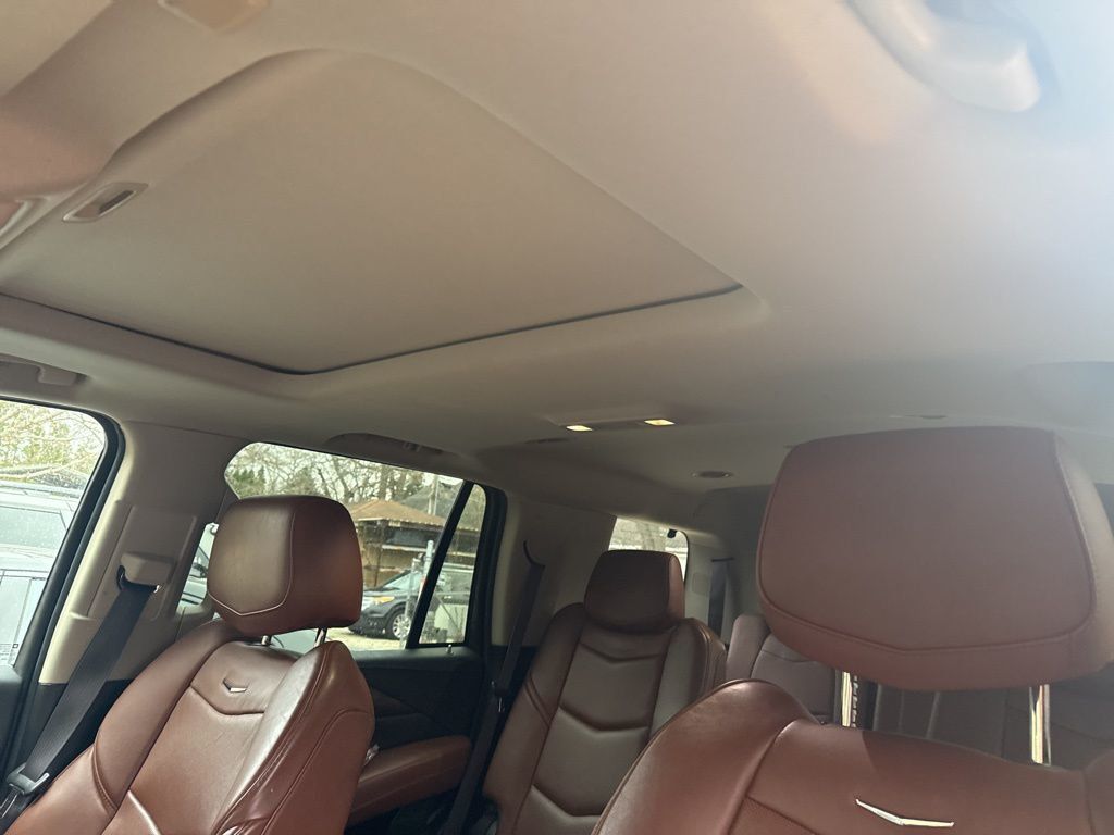 2015 Cadillac Escalade 4WD 4dr Luxury - 22997528 - 9