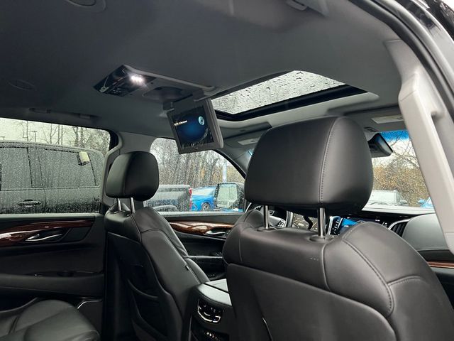 2015 Cadillac Escalade 4WD 4dr Luxury - 22970472 - 10