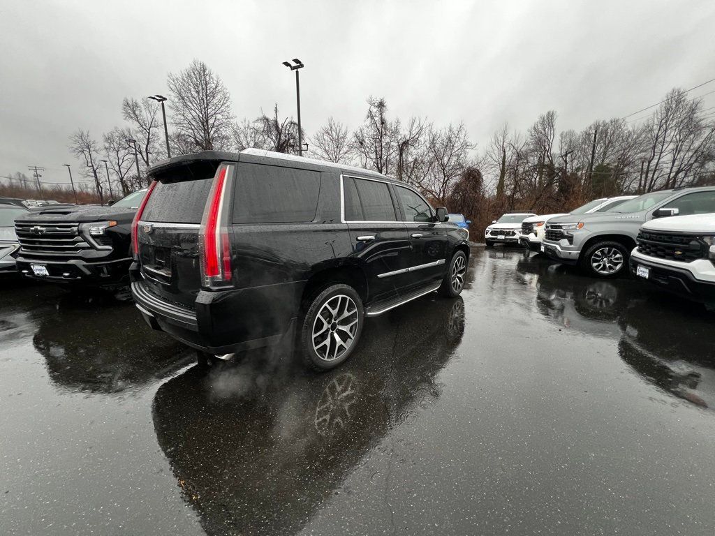 2015 Cadillac Escalade 4WD 4dr Luxury - 22970472 - 1