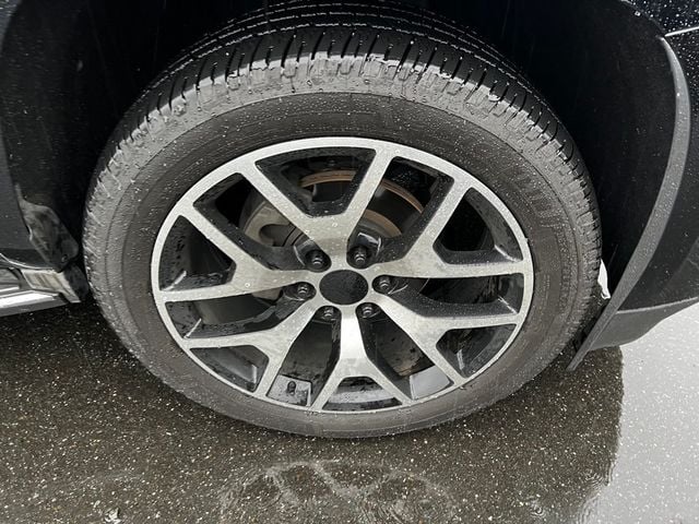 2015 Cadillac Escalade 4WD 4dr Luxury - 22970472 - 5