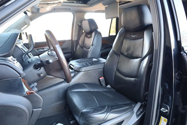 2015 Cadillac Escalade 4WD 4dr Luxury - 22877786 - 14