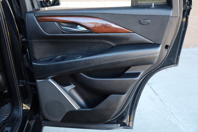 2015 Cadillac Escalade 4WD 4dr Luxury - 22877786 - 18