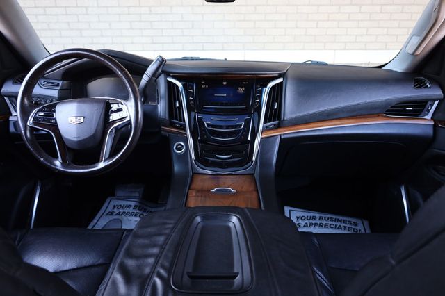 2015 Cadillac Escalade 4WD 4dr Luxury - 22877786 - 24