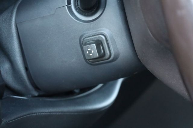 2015 Cadillac Escalade 4WD 4dr Luxury - 22877786 - 28