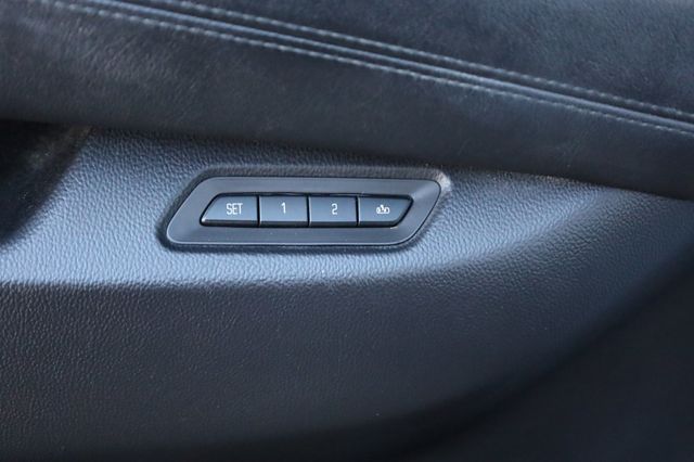 2015 Cadillac Escalade 4WD 4dr Luxury - 22877786 - 31