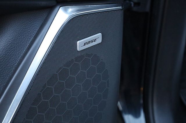 2015 Cadillac Escalade 4WD 4dr Luxury - 22877786 - 32