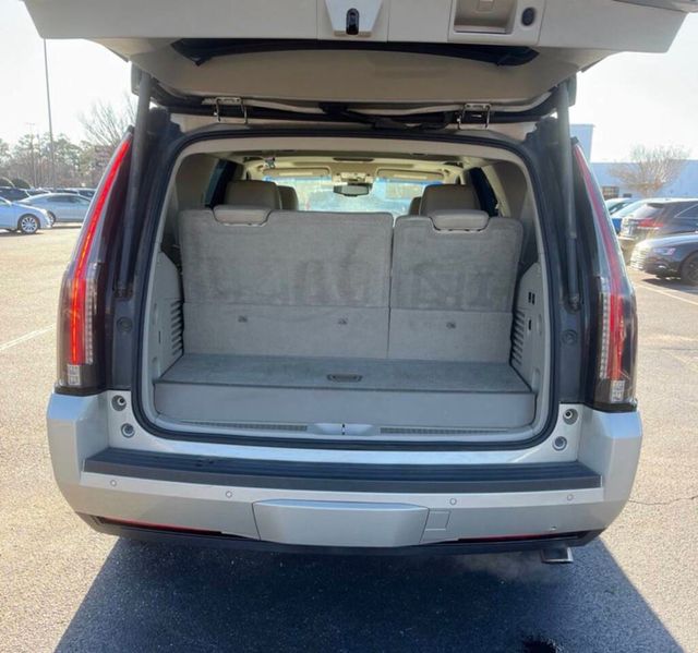 2015 Cadillac Escalade 4WD 4dr Luxury - 22967023 - 9