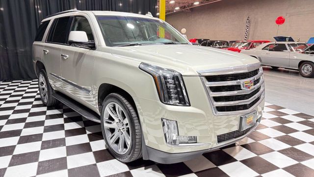 2015 Cadillac Escalade 4WD 4dr Luxury - 22967023 - 11