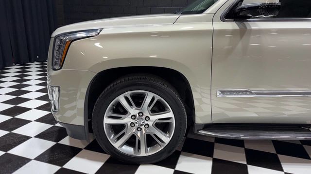 2015 Cadillac Escalade 4WD 4dr Luxury - 22967023 - 13
