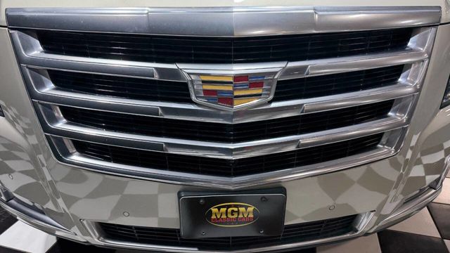 2015 Cadillac Escalade 4WD 4dr Luxury - 22967023 - 23