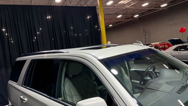 2015 Cadillac Escalade 4WD 4dr Luxury - 22967023 - 40