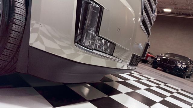 2015 Cadillac Escalade 4WD 4dr Luxury - 22967023 - 42