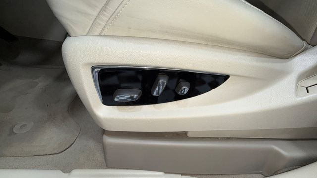 2015 Cadillac Escalade 4WD 4dr Luxury - 22967023 - 48