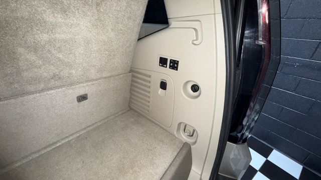 2015 Cadillac Escalade 4WD 4dr Luxury - 22967023 - 87