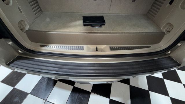 2015 Cadillac Escalade 4WD 4dr Luxury - 22967023 - 92