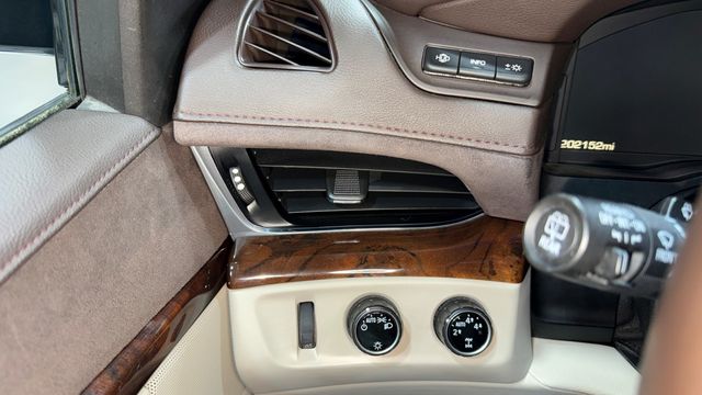 2015 Cadillac Escalade 4WD 4dr Luxury - 22967023 - 93