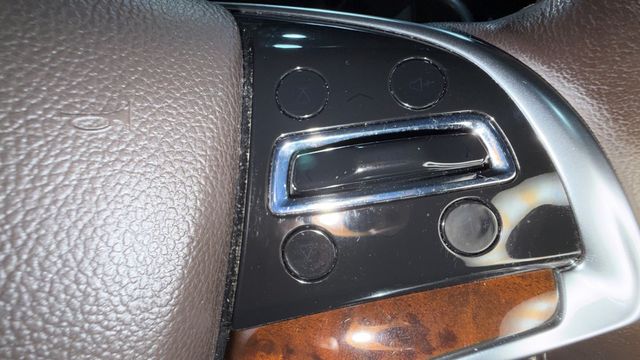 2015 Cadillac Escalade 4WD 4dr Luxury - 22967023 - 98