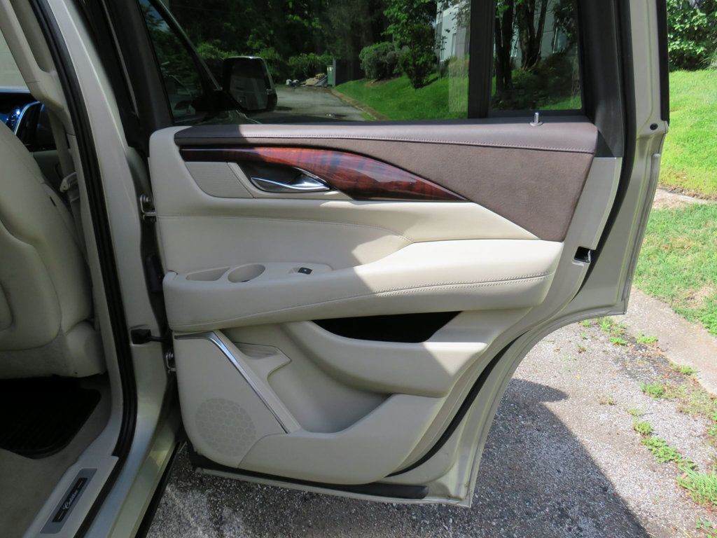 2015 Cadillac Escalade 4WD 4dr Luxury - 22828736 - 11