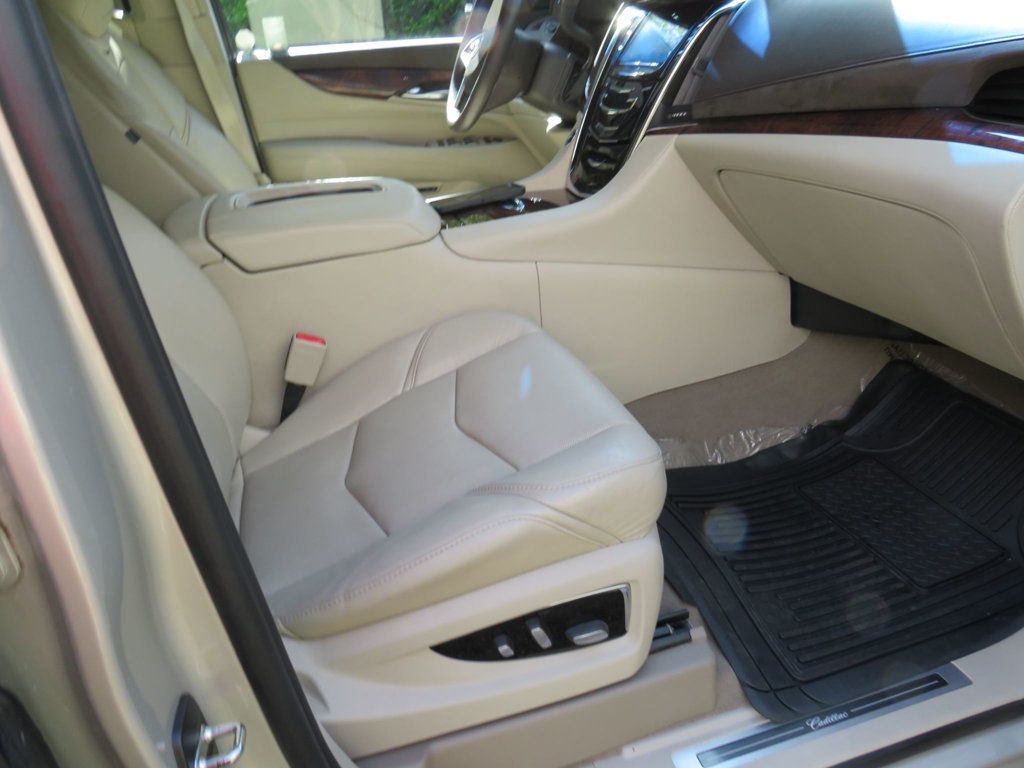 2015 Cadillac Escalade 4WD 4dr Luxury - 22828736 - 8
