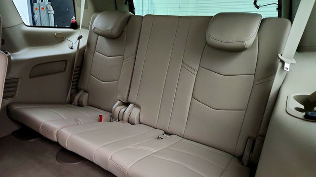 2015 Cadillac Escalade 4WD 4dr Luxury w/ Rear Entertainment System & 22'' Wheels - 23020893 - 23