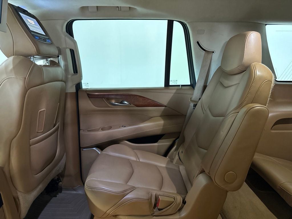 2015 Cadillac Escalade 4WD 4dr Platinum - 23057950 - 29