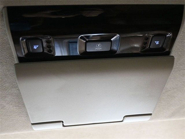 2015 Cadillac Escalade 4WD 4dr Platinum - 22980529 - 15