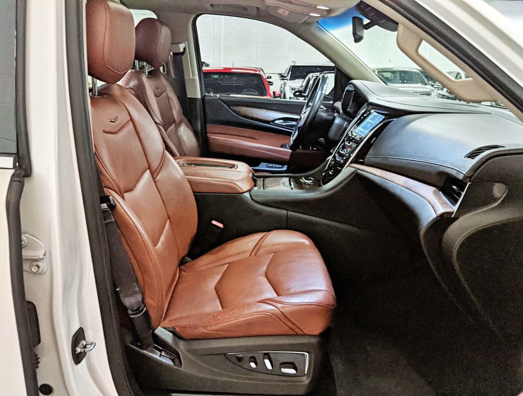 2015 Cadillac Escalade 4WD 4dr Premium - 22404438 - 40