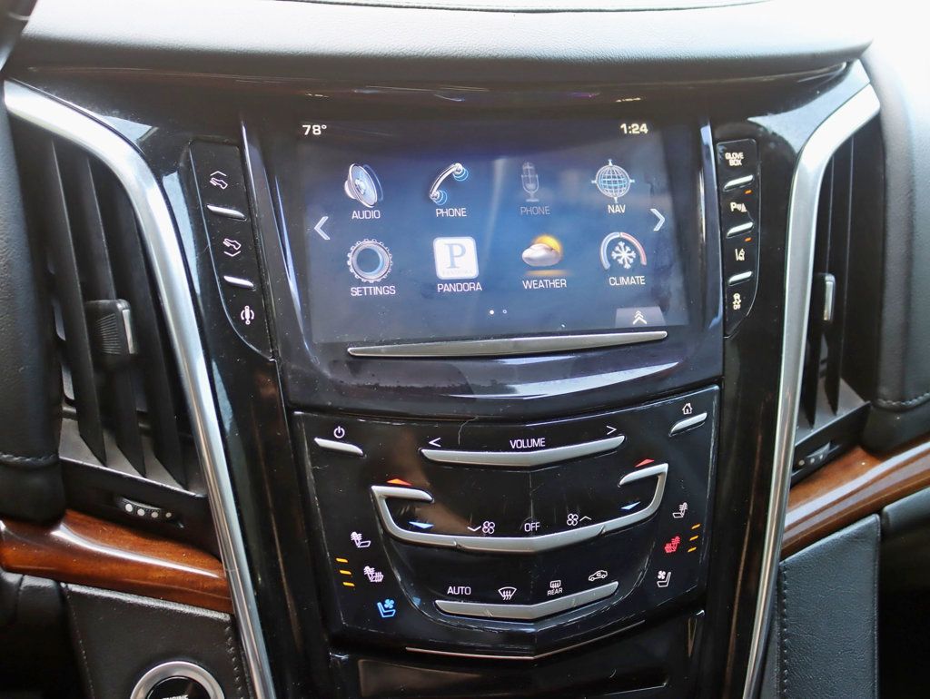 2015 Cadillac Escalade Premium photo 14