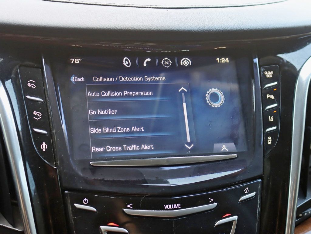 2015 Cadillac Escalade Premium photo 17