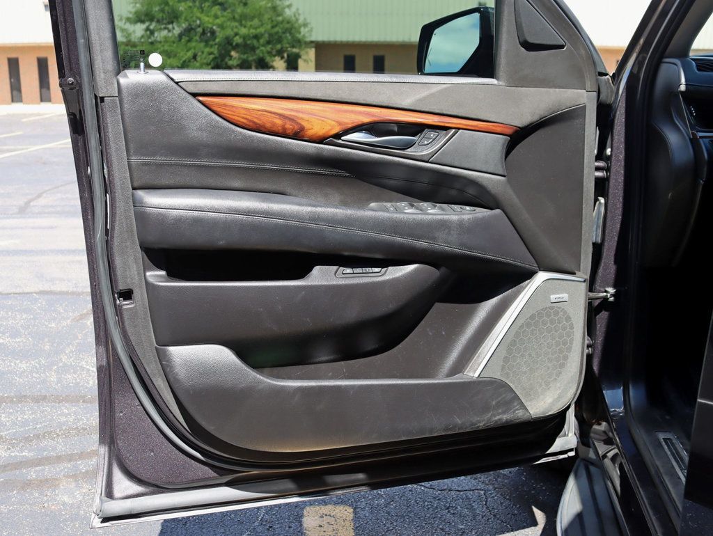 2015 Cadillac Escalade Premium photo 27