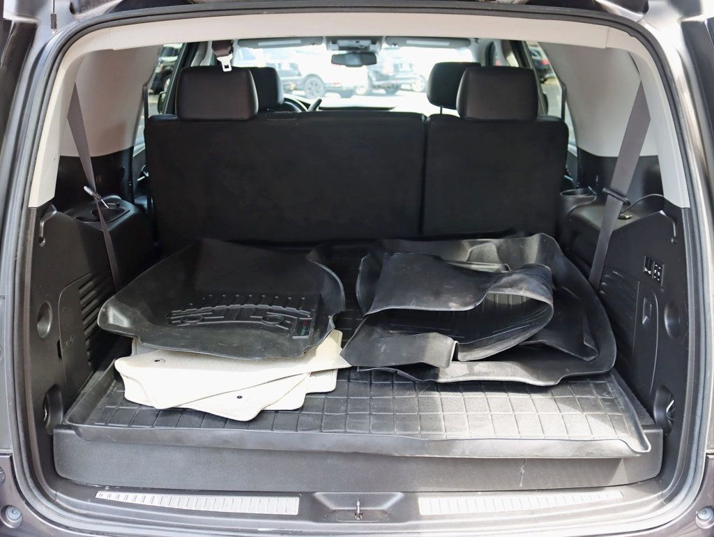 2015 Cadillac Escalade Premium photo 30
