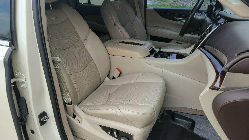 2015 Cadillac Escalade 4WD 4dr Premium - 22371934 - 25